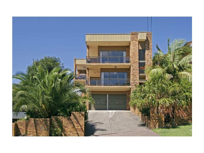 18 Campbell Crescent, Terrigal NSW 2260