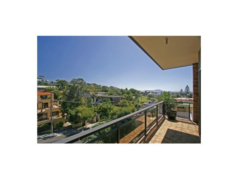 18 Campbell Crescent, Terrigal NSW 2260