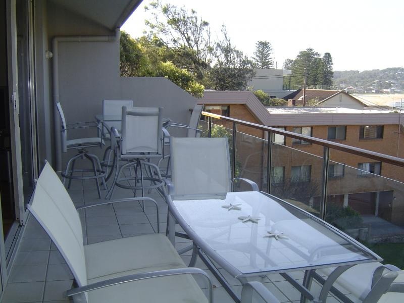 2/1 Hunts Lane, Avoca Beach NSW 2251