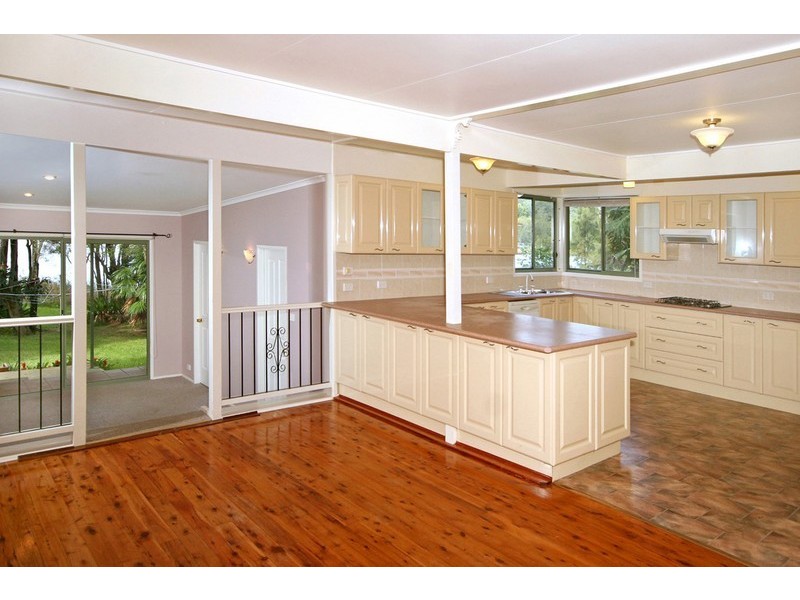 259 The Round Drive, Avoca Beach NSW 2251