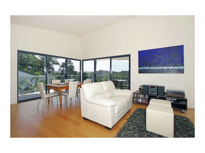 18 GILL AVE, Avoca Beach NSW 2251