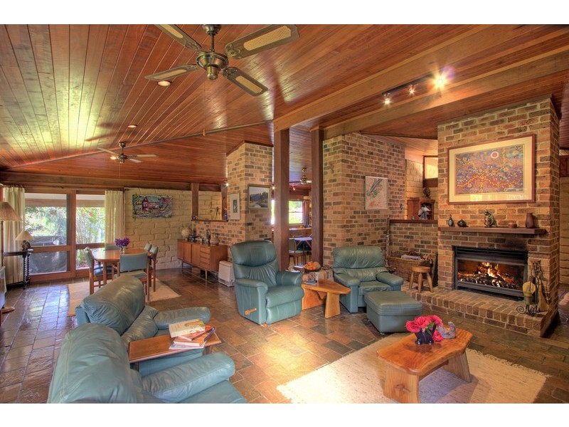 14 Christie Road, Lisarow NSW 2250