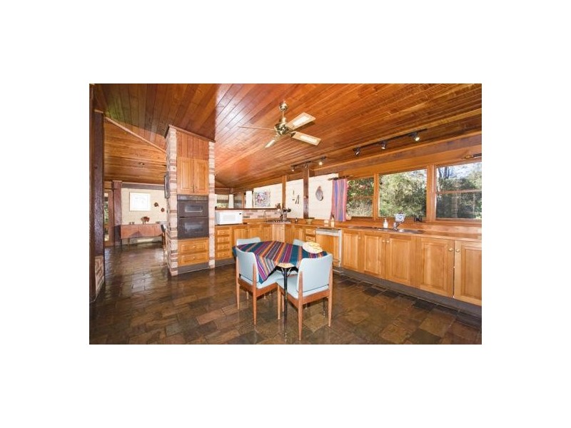 14 Christie Road, Lisarow NSW 2250