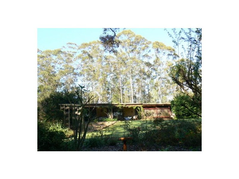 14 Christie Road, Lisarow NSW 2250