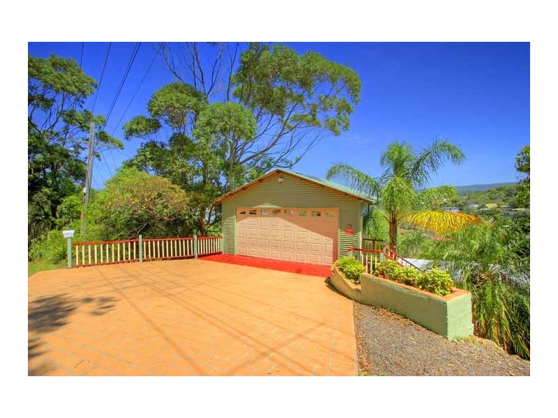 35 Coast Road, North Avoca NSW 2260