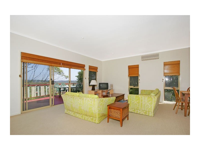 35 Coast Road, North Avoca NSW 2260