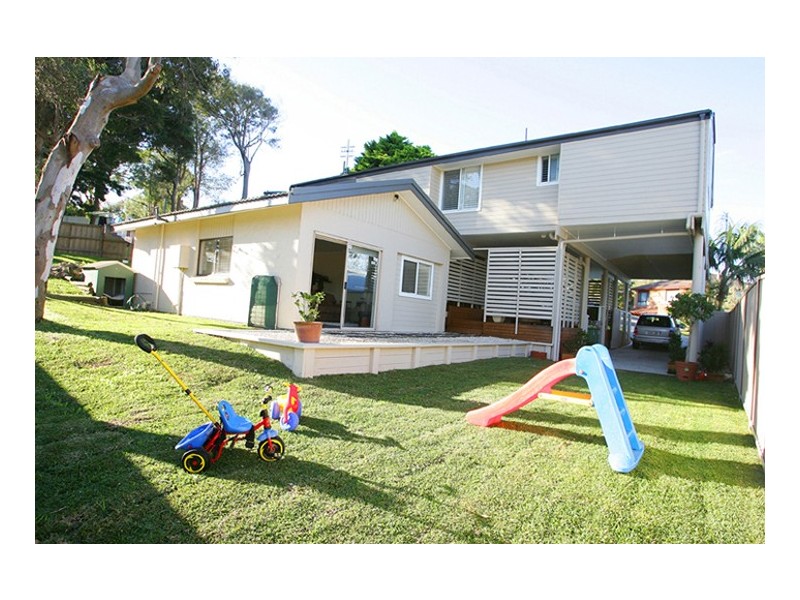 10 Munyana St, Copacabana NSW 2251