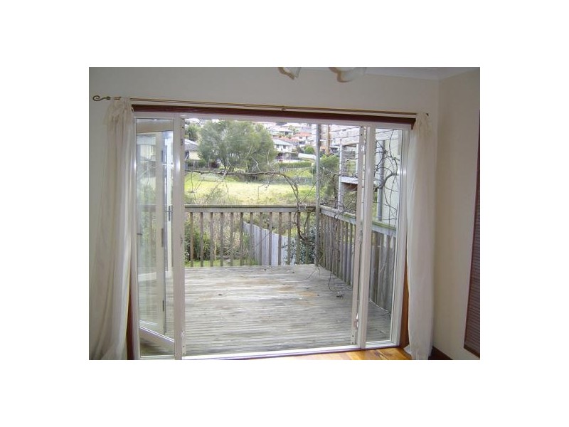 1 Clarence Road, Springfield NSW 2250