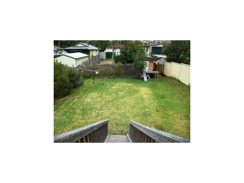 31 River Street, Springfield NSW 2250