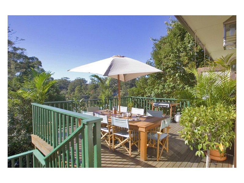 11 Laird Dr, Avoca Beach NSW 2251