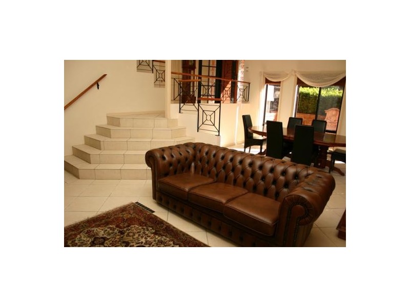 27 Thames Drive, Erina NSW 2250