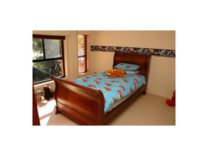 27 Thames Drive, Erina NSW 2250