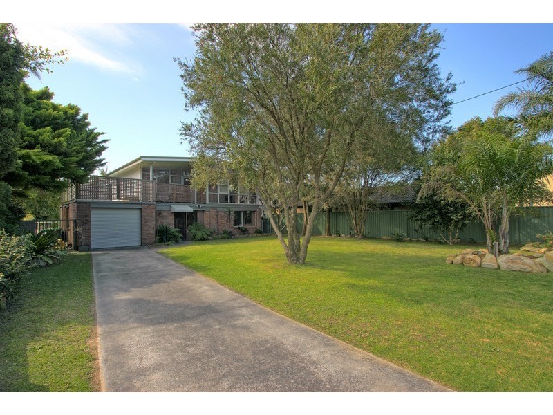 9 Loxton Ave, Wamberal NSW 2260