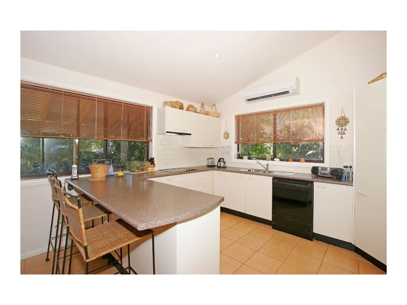 10 Reynolds Road, Avoca Beach NSW 2251