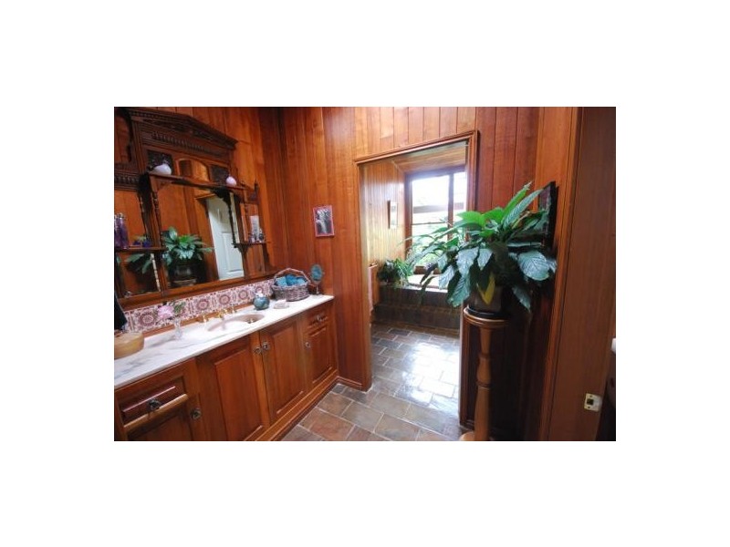 14 Christie Road, Lisarow NSW 2250