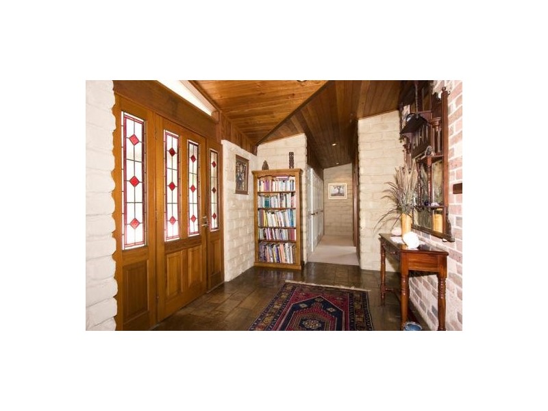 14 Christie Road, Lisarow NSW 2250