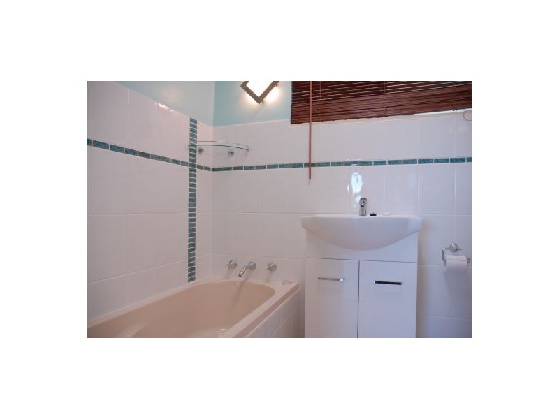 13 Adina Place, Wamberal NSW 2260