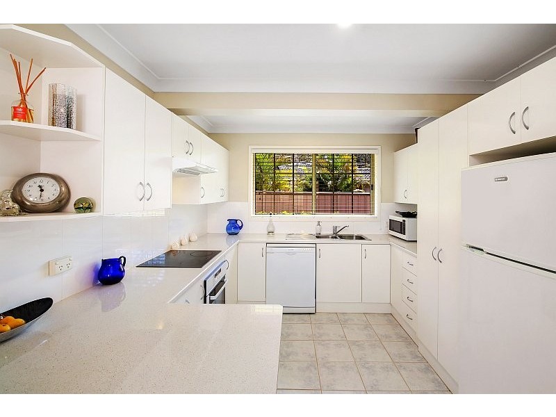 2/199 The Round Drive, Avoca Beach NSW 2251