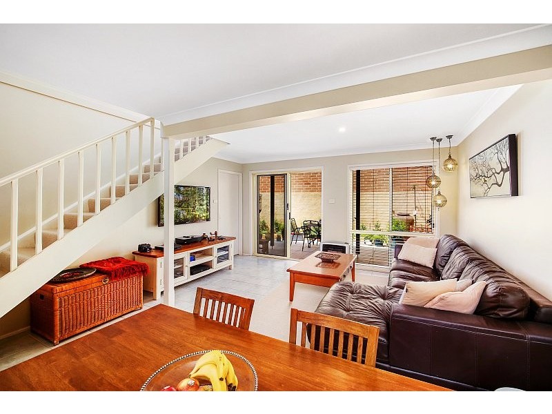 2/199 The Round Drive, Avoca Beach NSW 2251