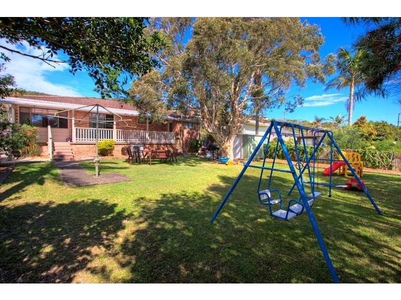 68 Lowanna Avenue, Forresters Beach NSW 2260