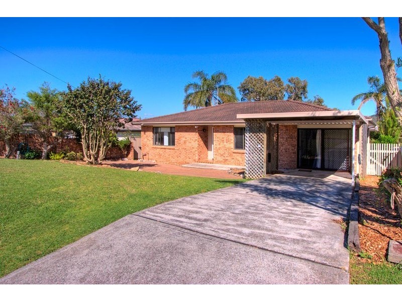 68 Lowanna Avenue, Forresters Beach NSW 2260