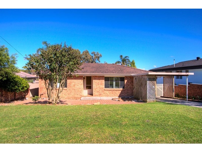68 Lowanna Avenue, Forresters Beach NSW 2260