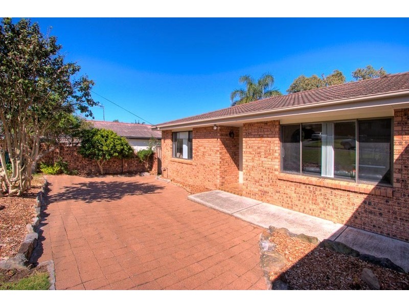68 Lowanna Avenue, Forresters Beach NSW 2260