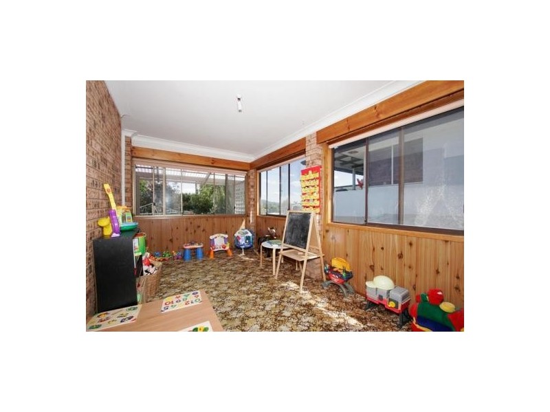 68 Lowanna Avenue, Forresters Beach NSW 2260