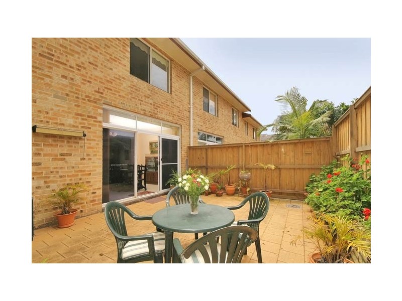 6/6 Whiting Avenue, Terrigal NSW 2260
