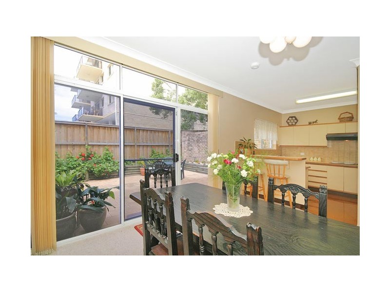6/6 Whiting Avenue, Terrigal NSW 2260