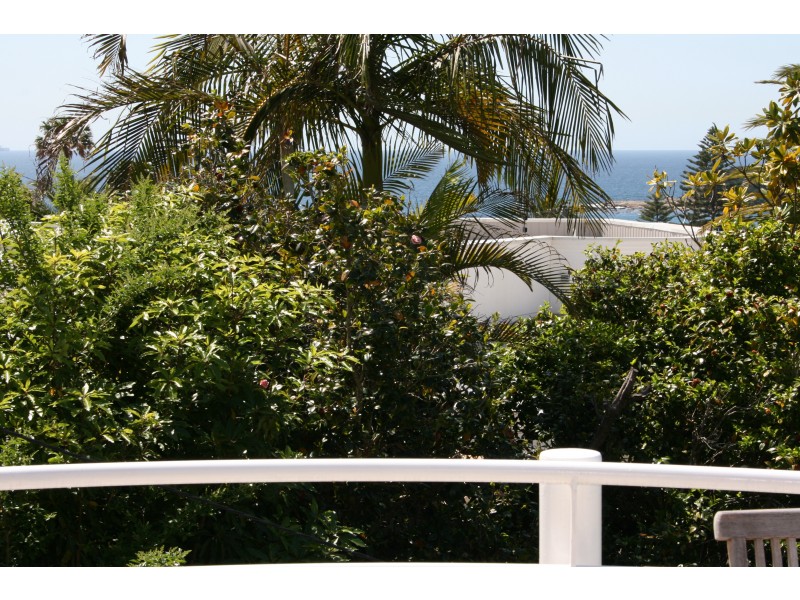 “Magnolia” 33 Painters Lane, Terrigal NSW 2260