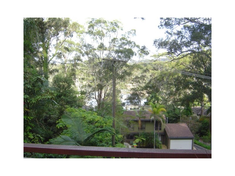 216 The Round Drive, Avoca Beach NSW 2251