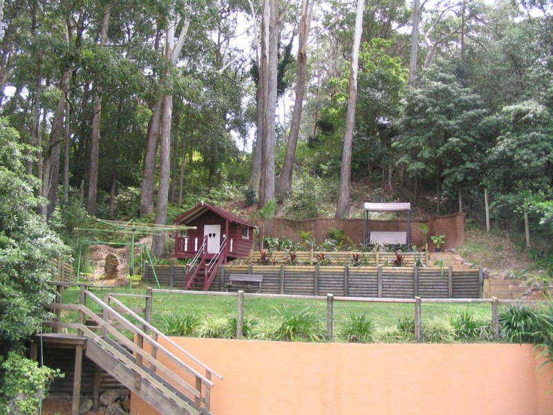 216 The Round Drive, Avoca Beach NSW 2251