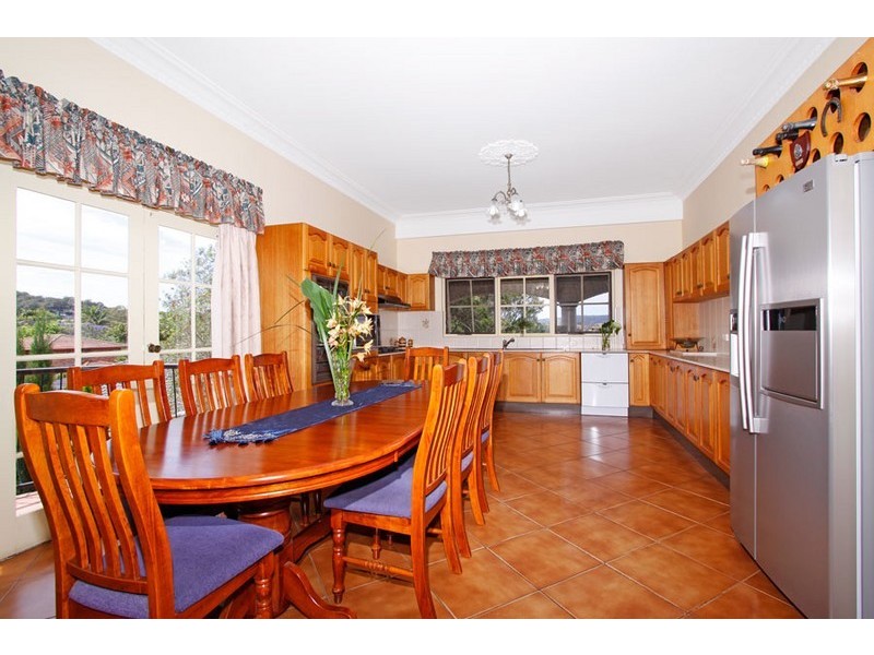 141 Albany Street, Point Frederick NSW 2250