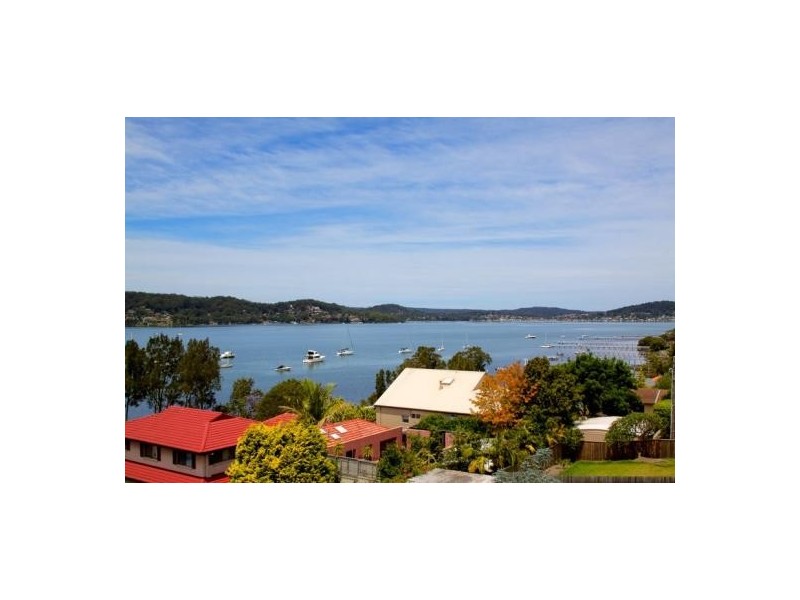 141 Albany Street, Point Frederick NSW 2250