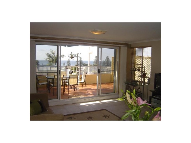 1/32 CAMPBELL CR, Terrigal NSW 2260