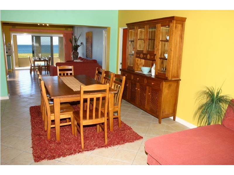 3 and 4 / 99 Ocean View Drive, Wamberal NSW 2260