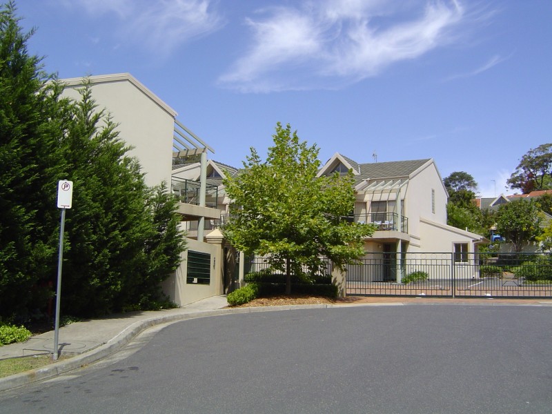 8/4 KARLA AVENUE, Terrigal NSW 2260