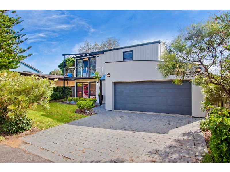 38 Ocean Street, North Avoca NSW 2260