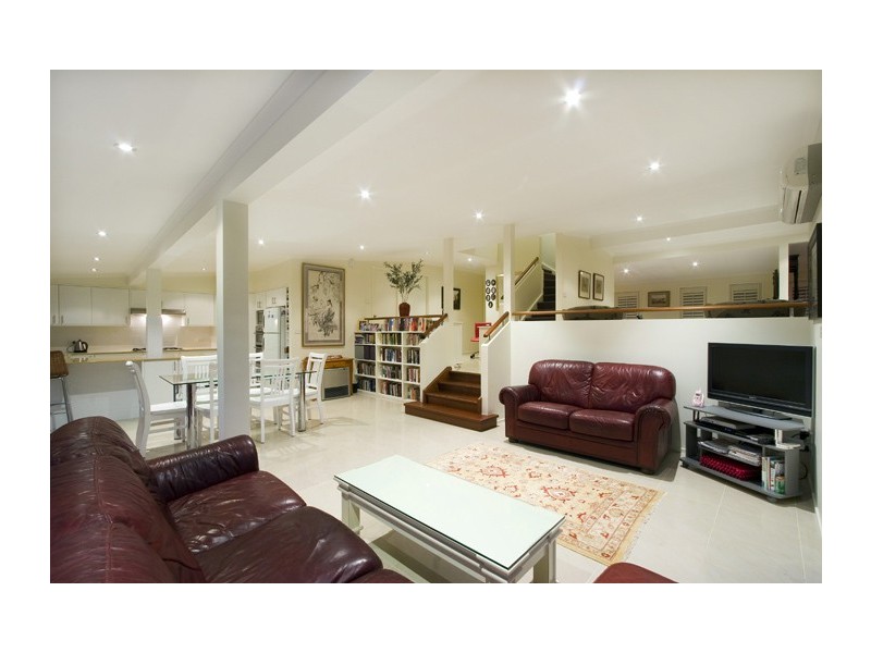 52 Hillcrest St., Terrigal NSW 2260