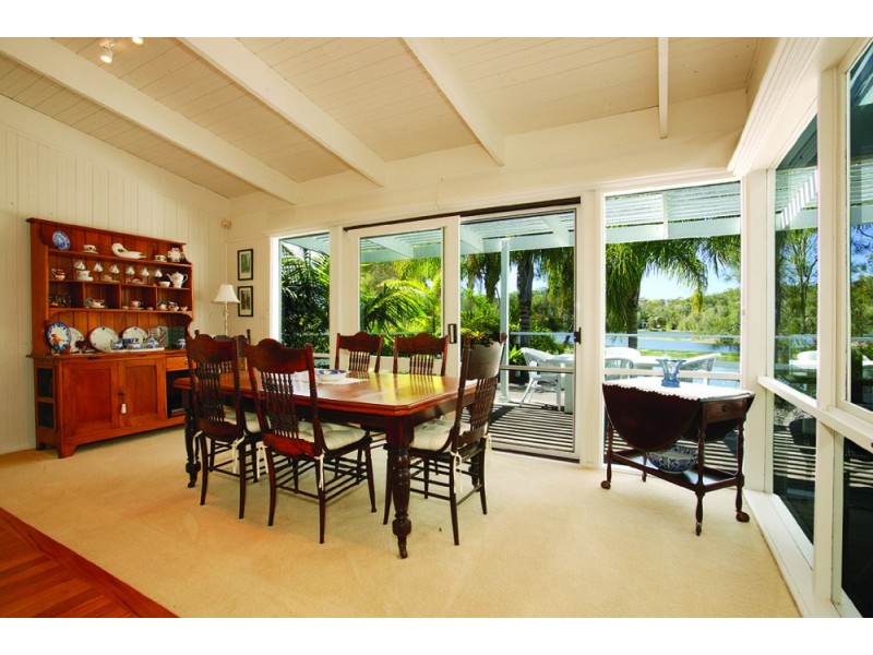 231A The Round Drive, Avoca Beach NSW 2251