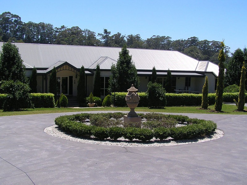 243 Avoca Drive, Kincumber NSW 2251