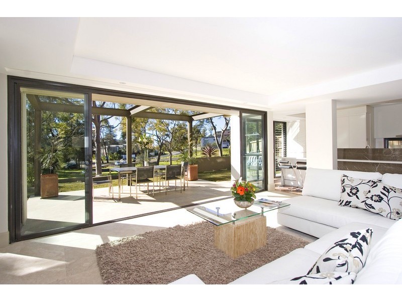 2/51 Avoca Drive, Avoca Beach NSW 2251