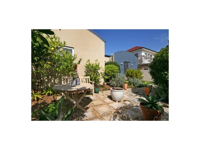 Tramway Road, North Avoca NSW 2260