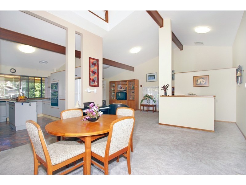 14 Beveridge Drive, Green Point NSW 2251