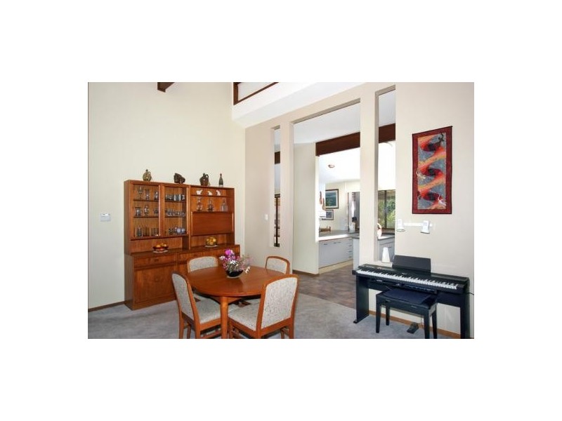 14 Beveridge Drive, Green Point NSW 2251