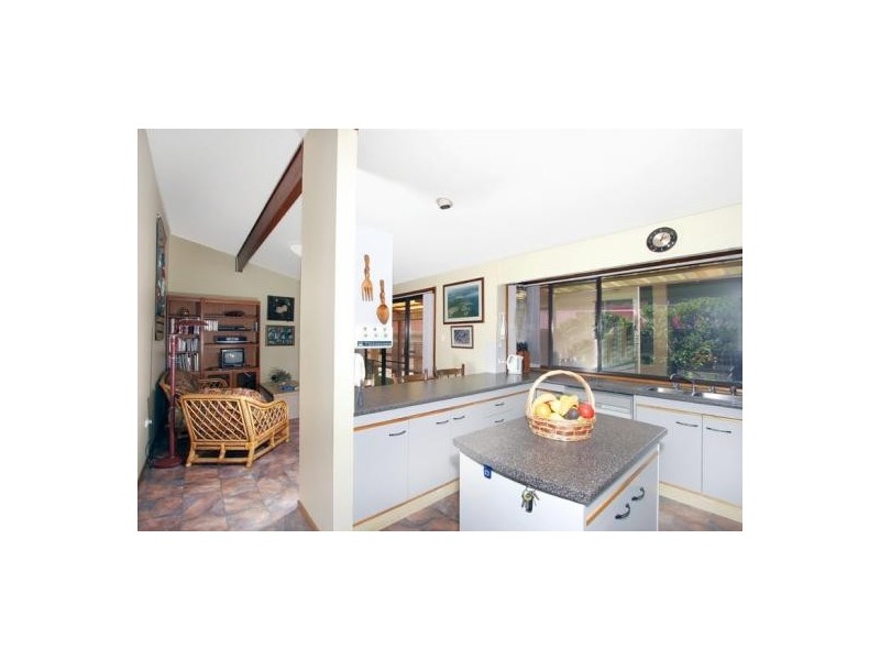 14 Beveridge Drive, Green Point NSW 2251