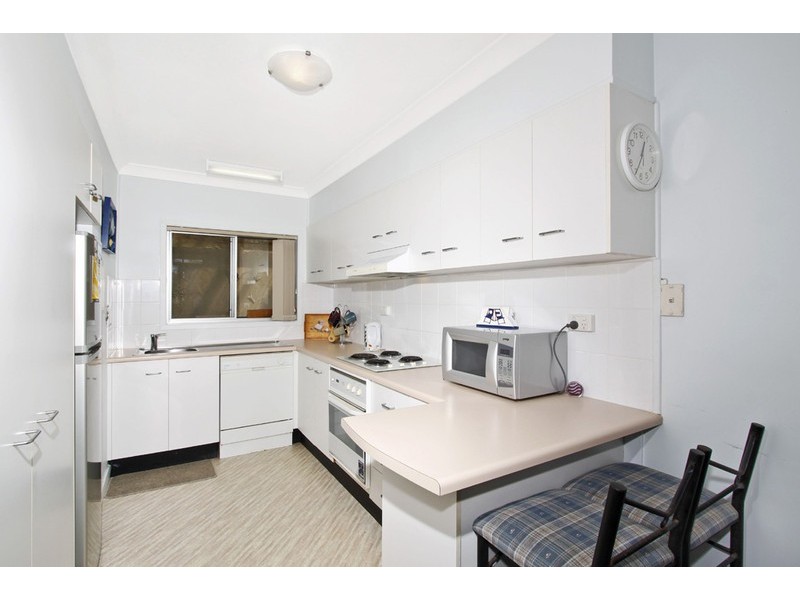 2/133 Ocean View Drive, Wamberal NSW 2260