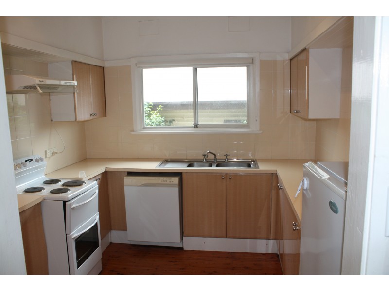 232 Gertrude Street, North Gosford NSW 2250