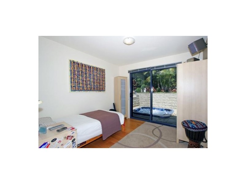 18 Gill Ave, Avoca Beach NSW 2251